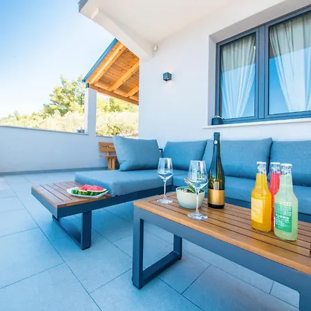 Gorgeous In With Wifi